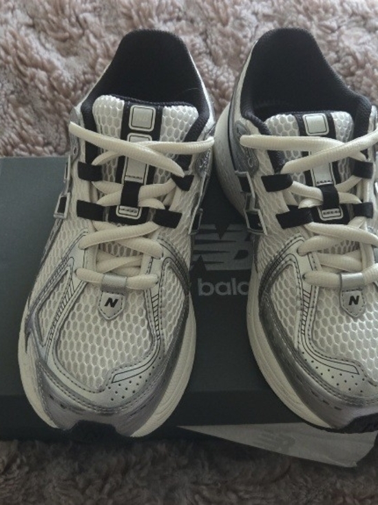 New Balance Shoes - New Balance White and Black Athletic Lace-Up Trainers